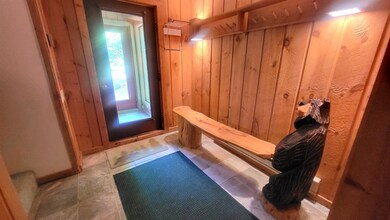 23 Birch Rd unit 2 Upper, Lincoln, NH 03251 - photo 6
