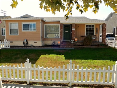 3930 Arbor Rd, Lakewood, CA 90712 - photo 2