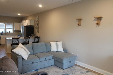 624 Jacks Crossing Dr, Hubert, NC 28539 - photo 4