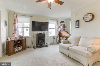 159 W Linden St, Clayton, NJ 08312 - photo 7