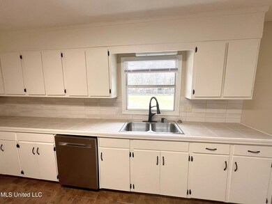 CF794885-5599-4473-8D35-CA95093332EE