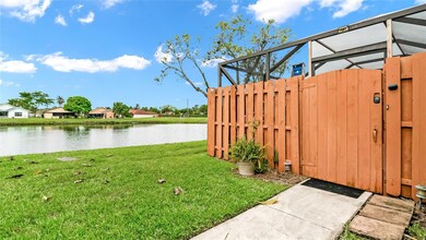 1151 Summit Place Cir unit B, West Palm Beach, FL 33415 - photo 3