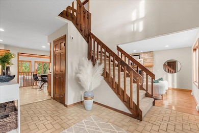 11747 N Vega Ave, Mequon, WI 53097 - photo 6