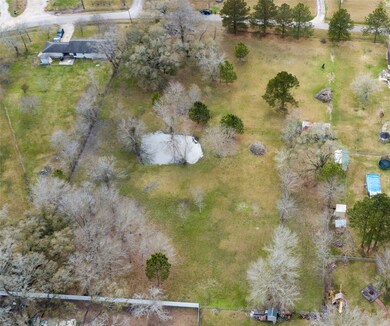 14101 Patricia Ln, Alvin, TX 77511 - photo 5