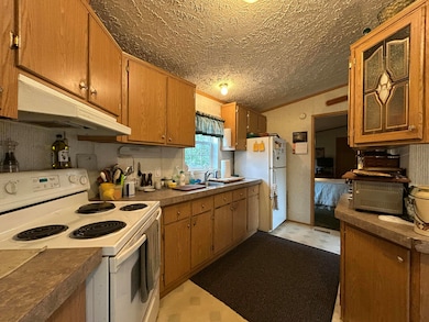 7 Oxbow Dr, Lewiston, ME 04240 - photo 4