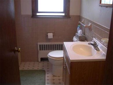 648 Common St, Walpole, MA 02081 - photo 7