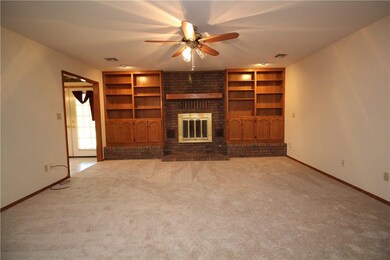 908 NW 9th St, Bentonville, AR 72712 - photo 7