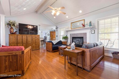 110 Green Wood Dr, Mount Washington, KY 40047 - photo 6