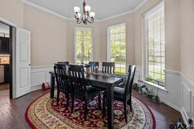 1301 Wimbledon Dr, Tyler, TX 75703 - photo 3