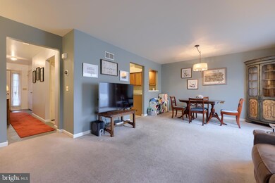 4028 Parkside Ct, Mount Joy, PA 17552 - photo 2