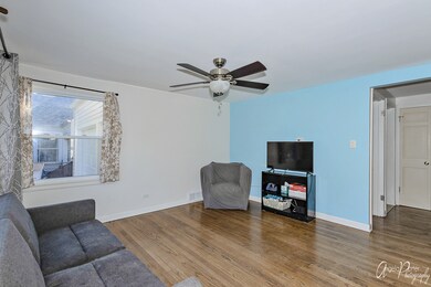 2009 Marshall Pkwy, Waukegan, IL 60085 - photo 4