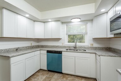 80 Hope St, Harrisonburg, VA 22801 - photo 2