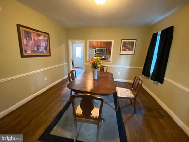 405 S Wickham Rd, Baltimore, MD 21229 - photo 5
