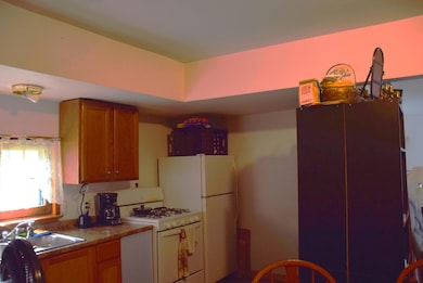Black River Rd kitchen