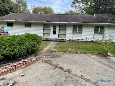 5213 Fairgreen Dr, Toledo, OH 43613 - photo 3