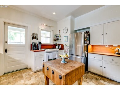 857 Lawrence St, Eugene, OR 97401 - photo 6