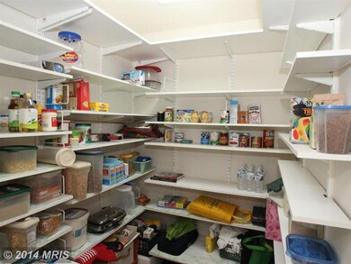 11675 Newbridge Ct, Reston, VA 20191 - photo 3