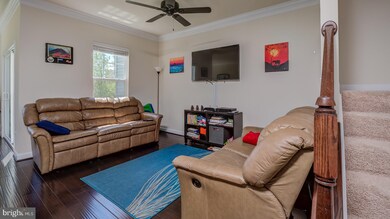 9295 Dawkins Crest Cir, Bristow, VA 20136 - photo 4