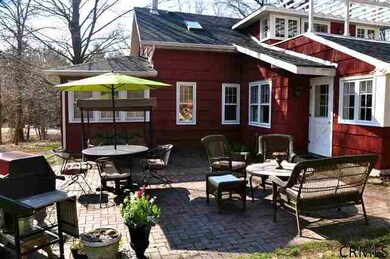 345 Winter St, North Greenbush, NY 12018 - photo 4