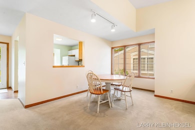 11-web-or-mls-569-appletree-dr