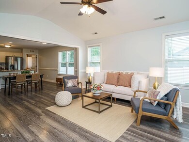 007-1280x960-living-room