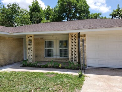 3412 Collingsworth St, Houston, TX 77026 - photo 2