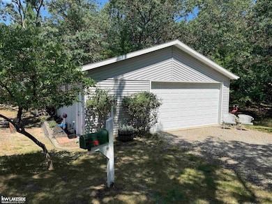 9600 Point Charities Ave, Pigeon, MI 48755 - photo 5