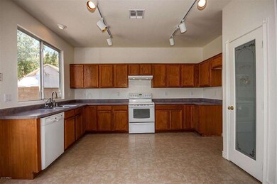 Kitchen 3