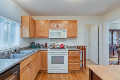 45 Songbird Dr, Concord, NH 03301 - photo 5