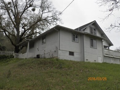 5661 Upper River Rd, Grants Pass, OR 97526 - photo 3