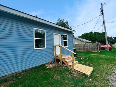 916 Coy Ave, Tahlequah, OK 74464 - photo 4