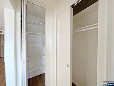 427 Broad Ave unit 2E, Palisades Park, NJ 07650 - photo 7