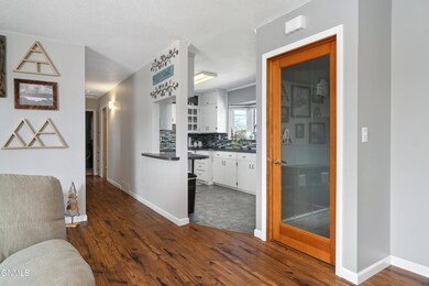 Kitchen entry