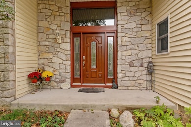 905 Pebble Ln, Southampton, PA 18966 - photo 4