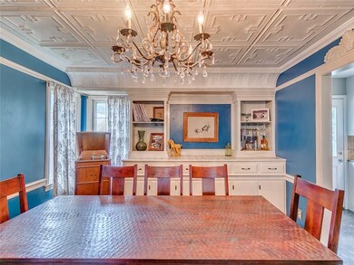 Formal dining, fabulous built ins and historic woo