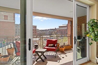 38 High Rock Ave unit 4E, Saratoga Springs, NY 12866 - photo 6