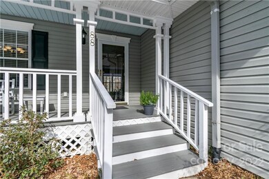 88 Buckeye Dr, Hendersonville, NC 28792 - photo 4