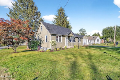 52 Overlook Ave, Latham, NY 12110 - photo 3