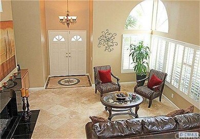 Living room-Entry from stairs