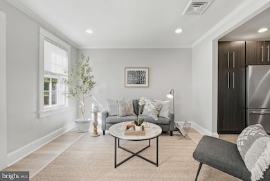 1725 34th St NW, Washington, DC 20007 - photo 4