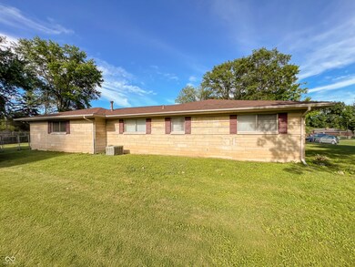 2714 Greenbriar Rd, Anderson, IN 46011 - photo 4