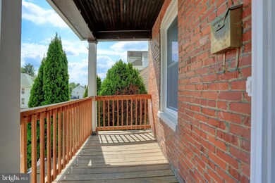 523 Guilford Ave, Hagerstown, MD 21740 - photo 5