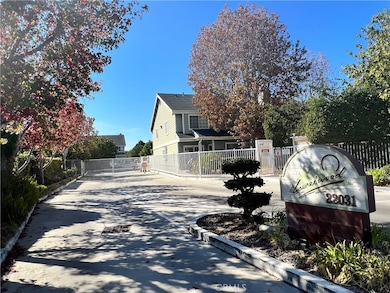 22031 Main St unit 10, Carson, CA 90745 - photo 5