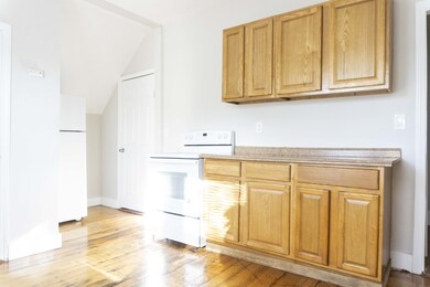 140 Harrishof St unit 3, Dorchester, MA 02121 - photo 2