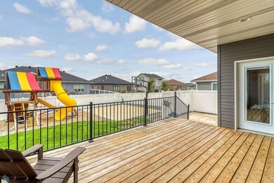 Backyard_deck