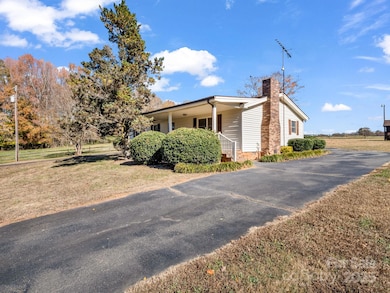 1640 Lithia Springs Rd, Shelby, NC 28150 - photo 3