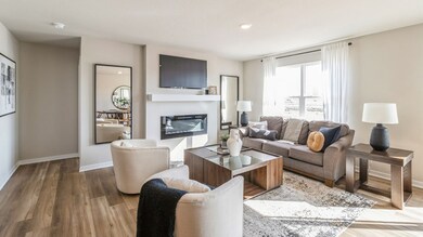 12 Verbena Ln SW, Cedar Rapids, IA 52404 - photo 2