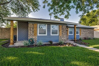 You will enjoy new energy-saving windows, fresh pa