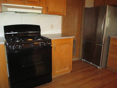 3660 Bentwood Cir W unit 149, White Lake, MI 48383 - photo 7