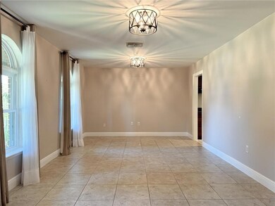 Living Dining Combo